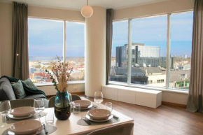 Stylish 11th-Floor Sea View Stay, Tallinn